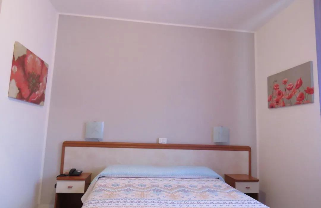 Hotel Marta-1